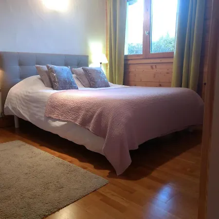 Le 121 Chambres D'hotes Bed & Breakfast